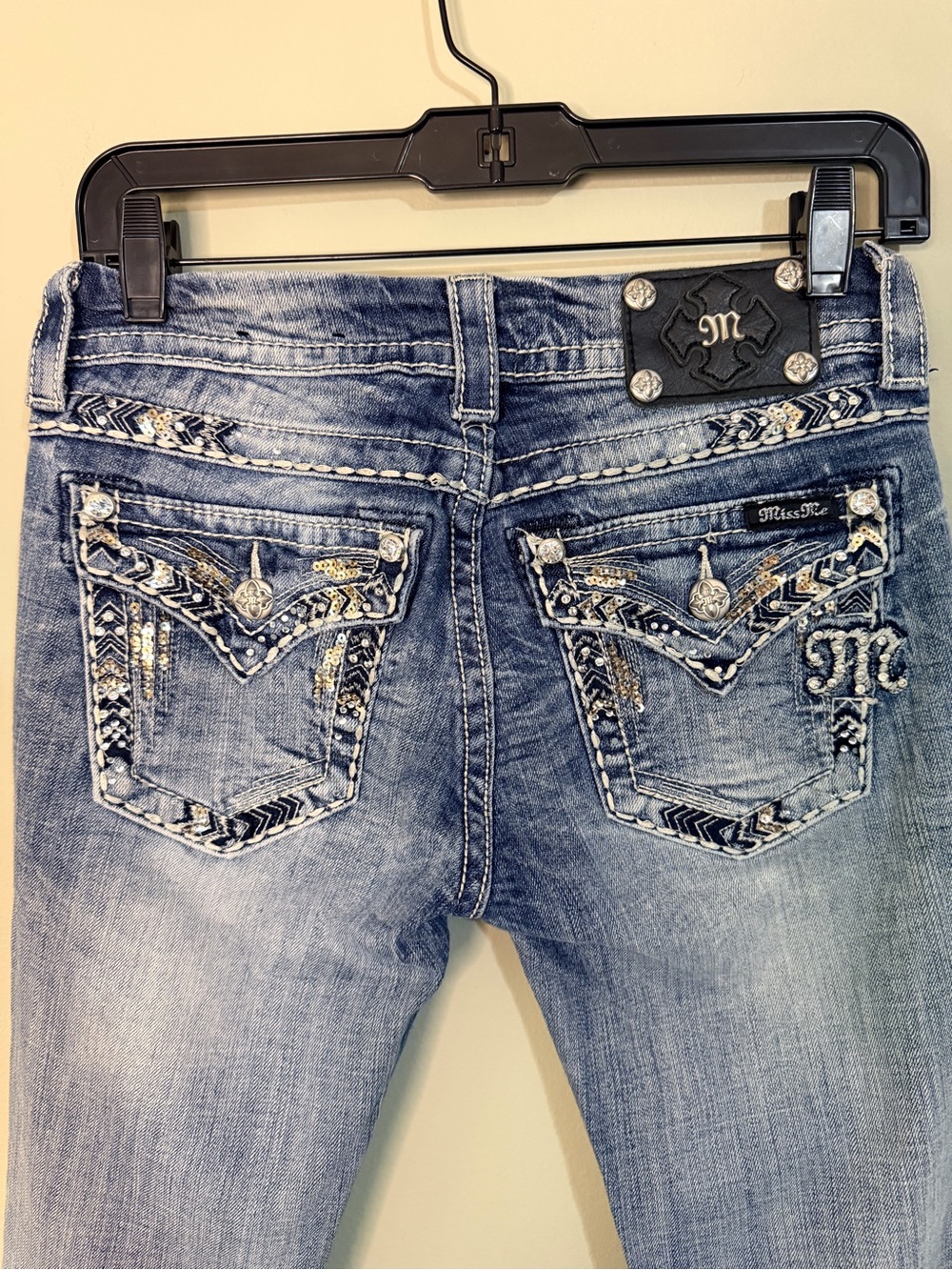 Gorgeous Vintage Y2K Miss Me Straight Jeans With Embellished Pockets 33” Inseam